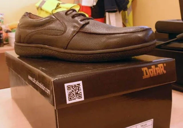 Scarpe da uomo «Unknown» — foto 2 dell'alert A12/1503/14