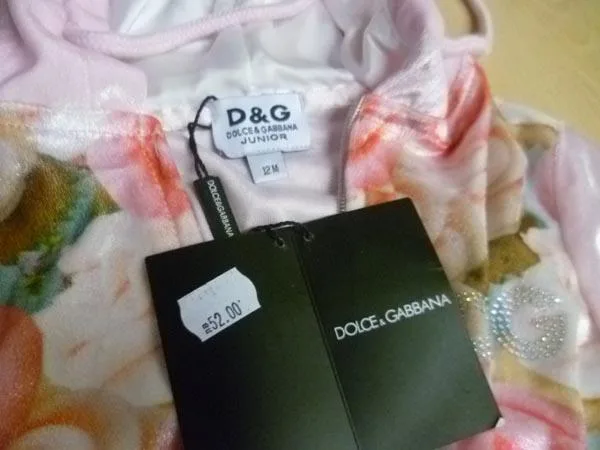 Abbigliamento per bambini «Unknown» — foto 2 dell'alert A12/1318/15