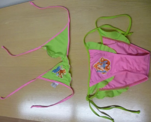 Bikini da ragazza «Unknown» — foto 2 dell'alert A12/1121/12