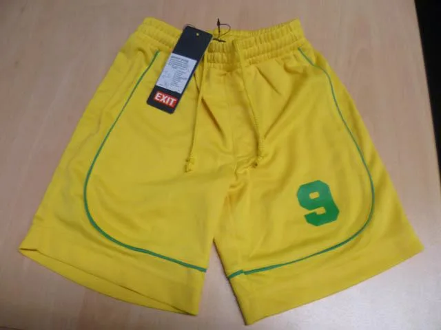 Pantaloncini per bambini «Unknown» — foto 2 dell'alert A12/1465/14