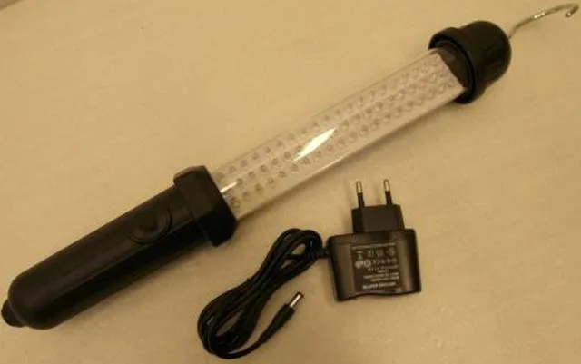 Lampada tascabile alimentata a batteria «Unknown» — foto 3 dell'alert A12/0107/13