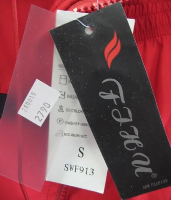 Abbigliamento per bambini «Unknown» — foto 2 dell'alert A12/1545/13