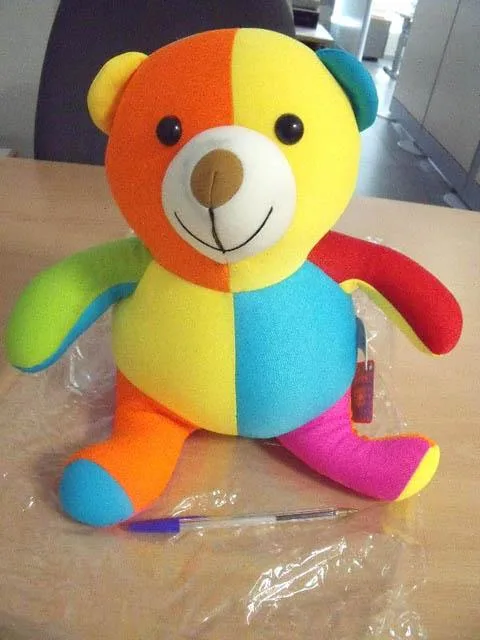 Morbido orso giocattolo «Unknown» (Gema)