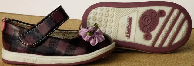 Scarpe per bambini «Unknown» — foto 3 dell'alert A12/0666/13