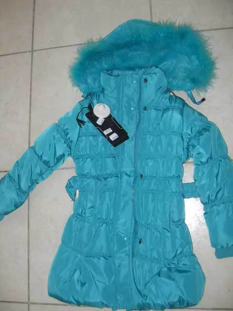 Cappotto invernale della ragazza «Unknown» — foto 2 dell'alert A12/1616/14