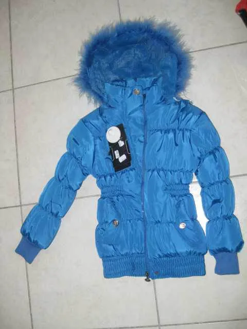 Cappotto invernale della ragazza «Unknown» — foto 3 dell'alert A12/1616/14
