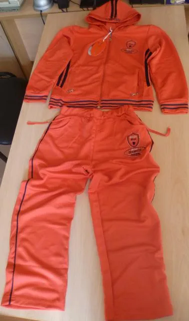 Set di abbigliamento per bambini & #13; & #13; «Unknown» — foto 2 dell'alert A12/1746/12