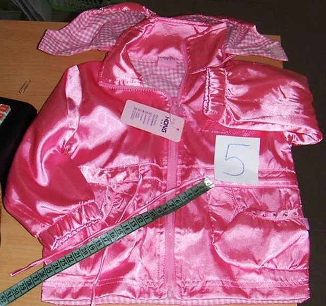 Cappotto per bambini & #13; & #13; «Unknown» — foto 2 dell'alert A12/1012/12