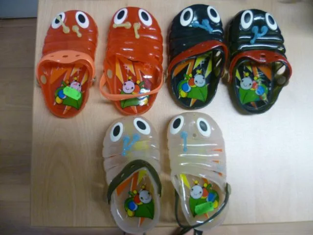 Scarpe per bambini «Unknown» — foto 3 dell'alert A12/0828/13