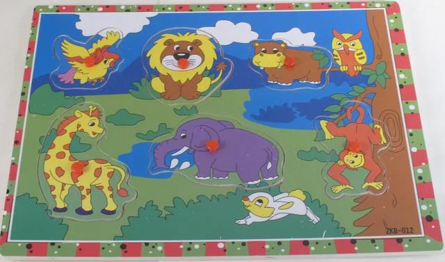 Puzzle in legno con pomelli «Unknown» (Infiniti Toys)