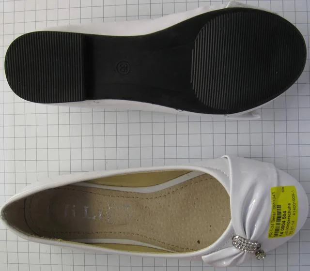 Scarpe per bambini «Unknown» — foto 2 dell'alert A12/0564/14