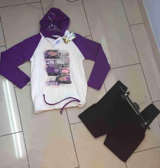 Set di abbigliamento per ragazze «Unknown» — foto 2 dell'alert A12/0116/14