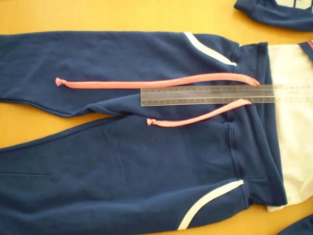 Set di abbigliamento per bambini «Unknown» — foto 2 dell'alert A12/1605/13