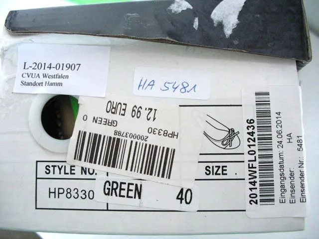 Scarpe da donna «Unknown» — foto 2 dell'alert A12/1444/14