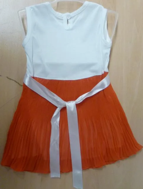 Set di abbigliamento per bambini «Unknown» — foto 2 dell'alert A12/1233/14