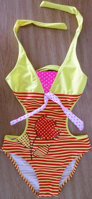 Costume da bagno della ragazza «Unknown» (Katia)
