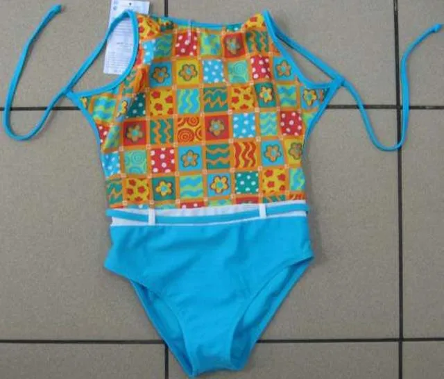 Costume da bagno per ragazze & #13; & #13; «Unknown» — foto 2 dell'alert A12/1679/12