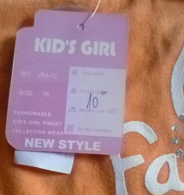 Abito delle ragazze &amp; #13; &amp; #13; &amp; #13; «Unknown» (Kid's girl)