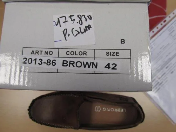 Scarpe da uomo in pelle «Unknown» — foto 1 dell'alert A12/0381/15