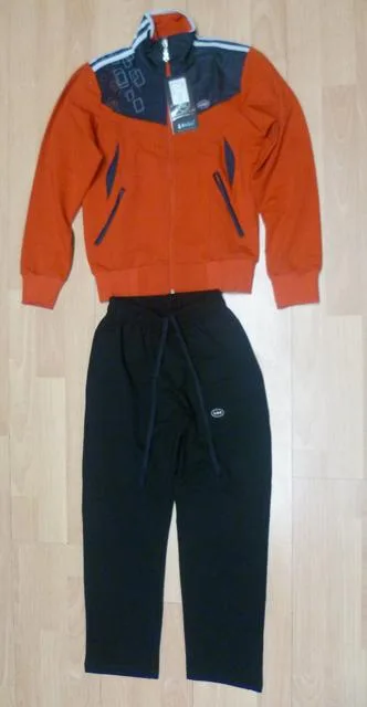Abbigliamento per bambini &amp; #13; &amp; #13; «Unknown» (Linke)