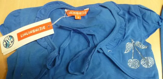 Set di abbigliamento per bambini «Unknown» — foto 3 dell'alert A12/0783/13