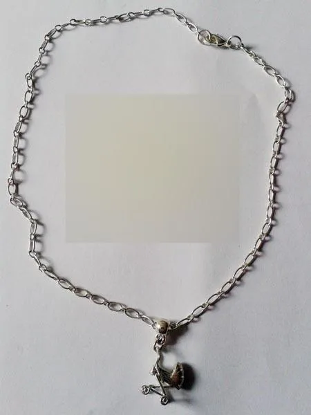 Collana di collane «Unknown» (Lotta Design)
