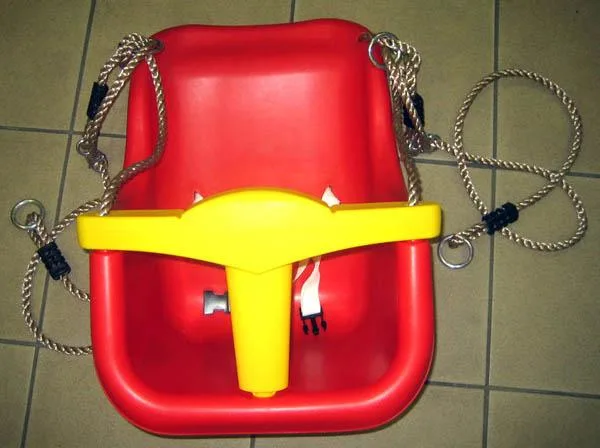 Altalena di plastica «Unknown» (Lux)