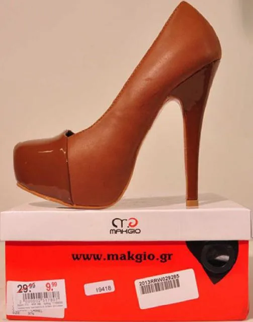 Scarpe da donna «Unknown» — foto 1 dell'alert A12/0428/14