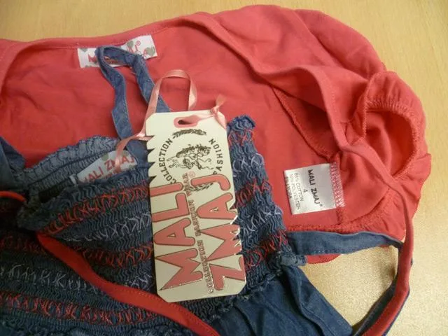 Abito da ragazza con un bolero «Unknown» (Mali Zmaj)