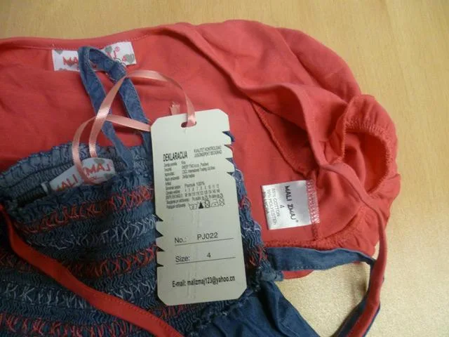 Abito da ragazza con un bolero «Unknown» — foto 2 dell'alert A12/1349/12