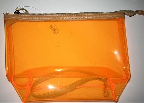 Borsa cosmetica «unknown» — foto 1 dell'alert A12/01006/23