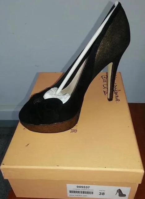 Scarpe da donna «Unknown» — foto 1 dell'alert A12/1315/13
