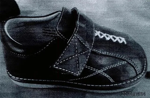 Scarpe per bambini «Unknown» — foto 3 dell'alert A12/0896/14