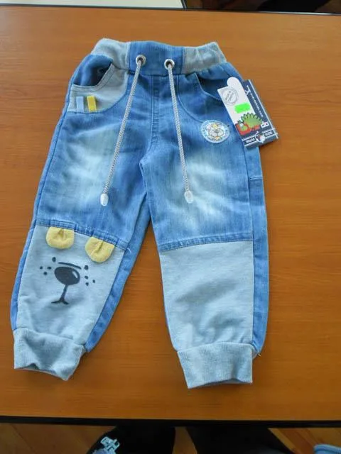 Pantaloni per bambini «Unknown» — foto 2 dell'alert A12/0295/14
