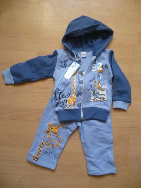 Set di abbigliamento per bambini &amp; #13; &amp; #13; «Unknown» — foto 2 dell'alert A12/0389/13
