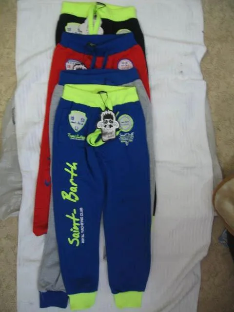 Pantaloni per bambini «Unknown» — foto 2 dell'alert A12/1609/13