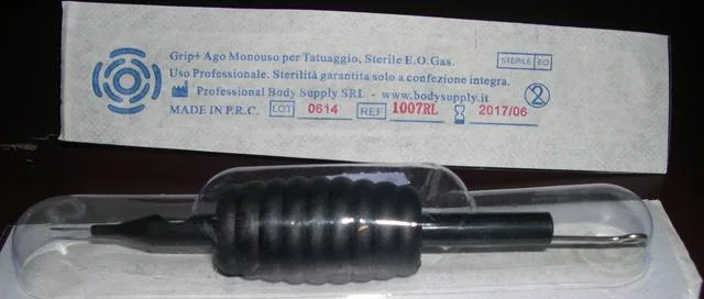 Ago tatuaggio monouso con impugnatura «Unknown» — foto 1 dell'alert A12/1727/14