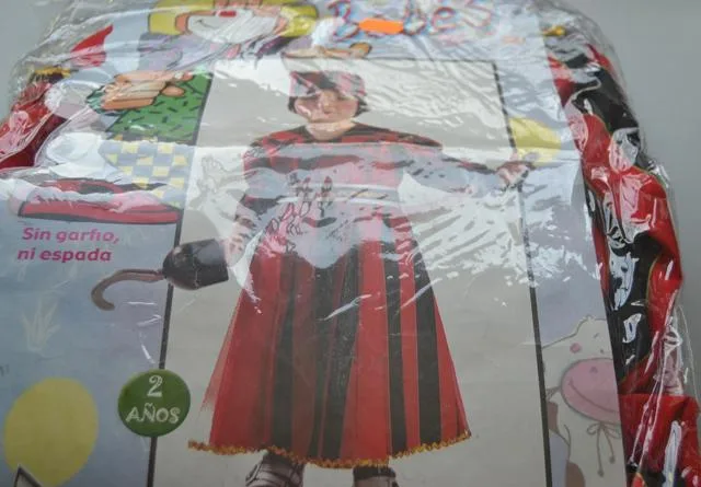 Costume di fantasia-vestito «Unknown» — foto 2 dell'alert A12/1142/14