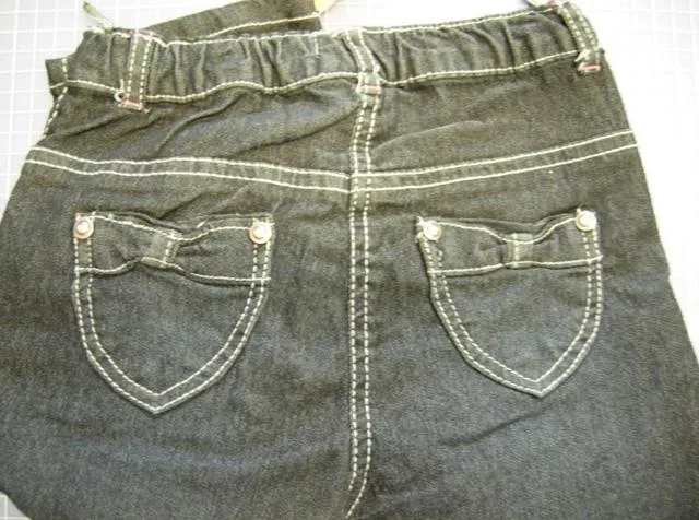 Jeans per bambini «Unknown» — foto 5 dell'alert A12/2000/13