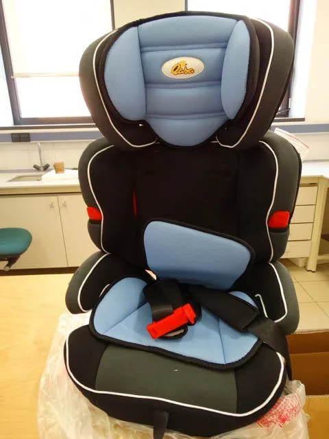 Seggiolino auto per bambini «Unknown» — foto 2 dell'alert A12/1472/14