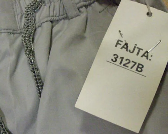 Pantaloni per bambini «Unknown» — foto 4 dell'alert A12/1801/13