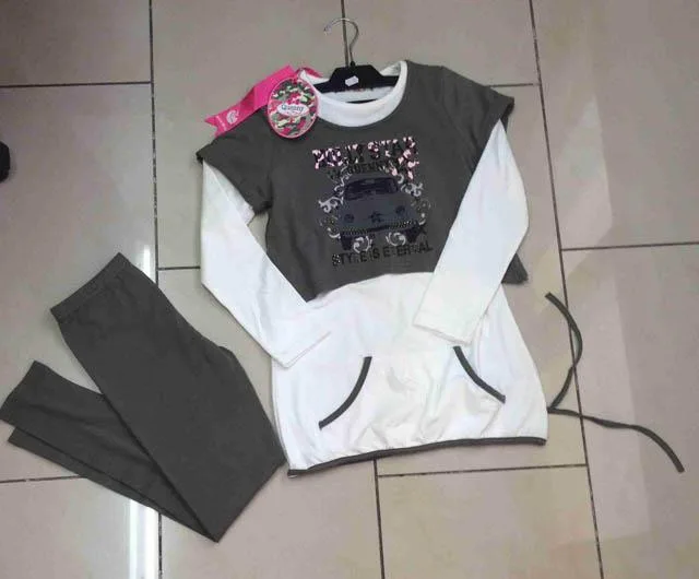 Set di abbigliamento per ragazze «Unknown» — foto 2 dell'alert A12/0115/14