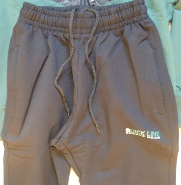 Set di abbigliamento per bambini «Unknown» — foto 2 dell'alert A12/1745/12