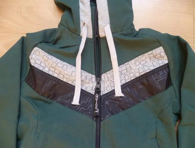 Set di abbigliamento per bambini «Unknown» — foto 4 dell'alert A12/1745/12