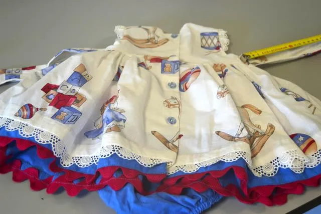 Set di abbigliamento per ragazze «Unknown» — foto 2 dell'alert A12/1469/14