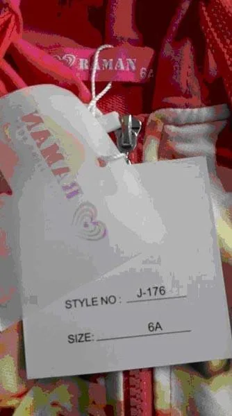 Abbigliamento per bambini «Unknown» — foto 2 dell'alert A12/1409/15