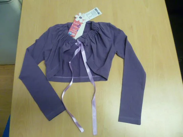Bolero per bambini «Unknown» — foto 2 dell'alert A12/0437/14