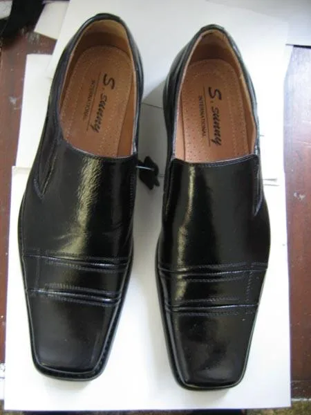 Scarpe da uomo «Unknown» — foto 1 dell'alert A12/0896/15