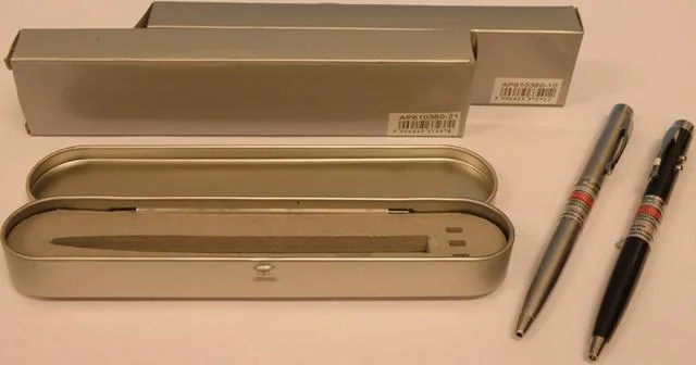 Penna con puntatore laser «Unknown» — foto 1 dell'alert A12/0822/14