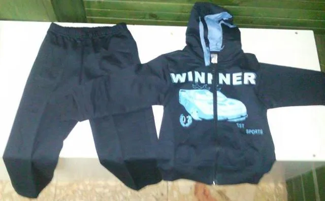Abbigliamento da ragazzo & #13; & #13; «Unknown» — foto 2 dell'alert A12/1056/12